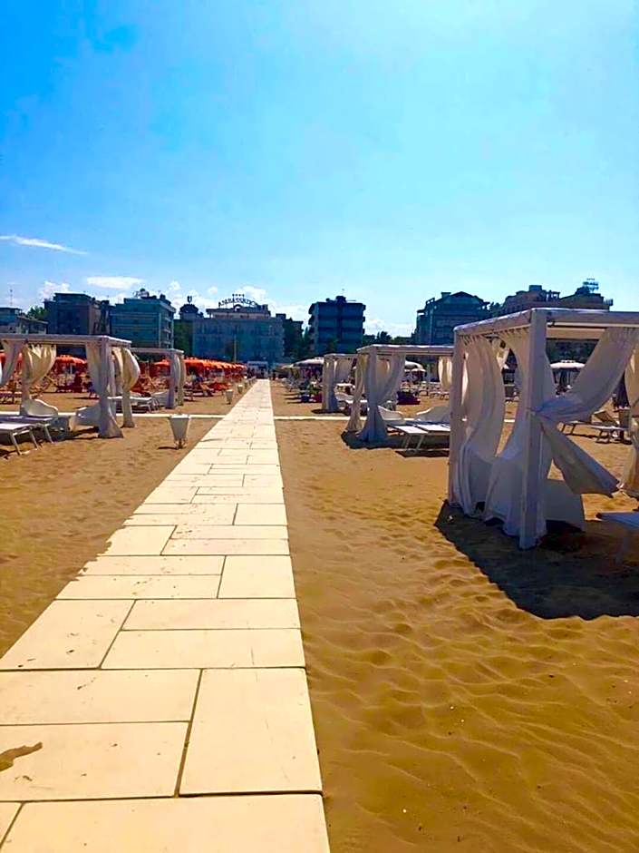Hotel Alessi** Rimini