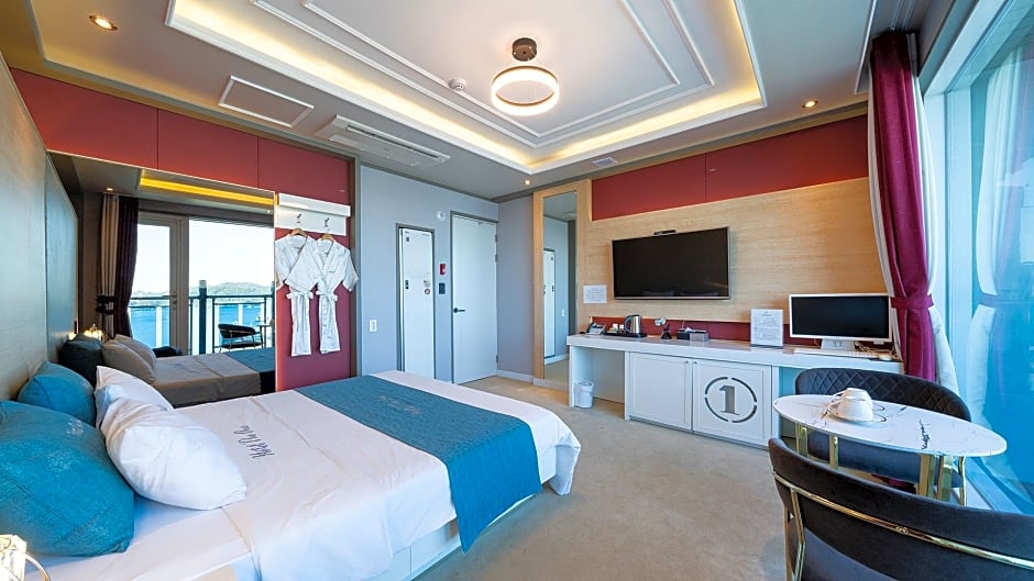 Yeosu Hotel The One