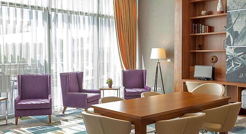 Hampton by Hilton Kocaeli Symbol