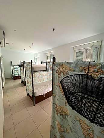 Bed in 8-Bed Mixed Dormitory Room