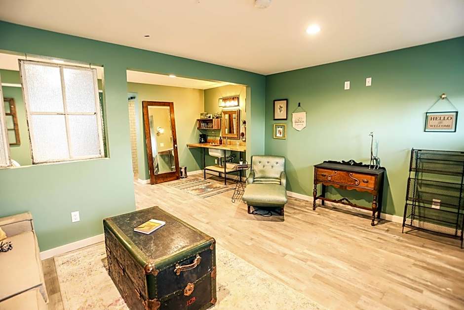 The Blue Buffalo Motel