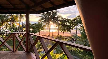 Popochos Beach Eco-Lodge