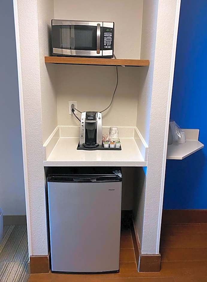 Holiday Inn Express & Suites Columbia-I-26 @ Harbison Blvd by IHG
