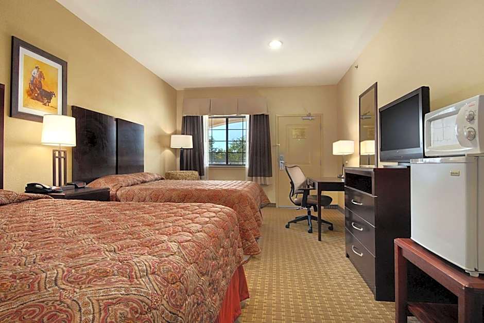 Super 8 by Wyndham Stephenville