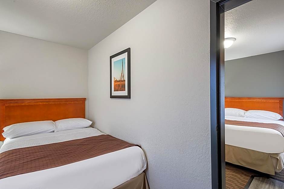 Super 8 by Wyndham Grande Prairie