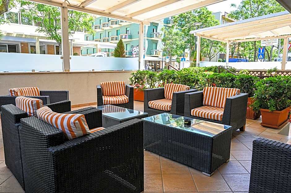 Hotel Figaro & Apartments