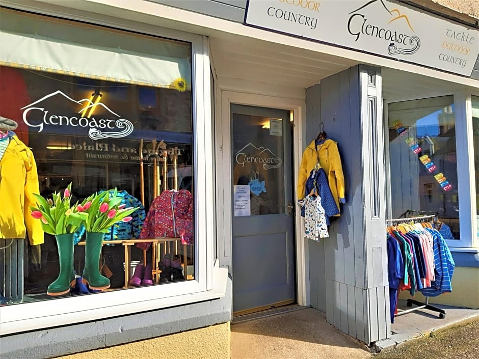 Sea Song, Selkie House