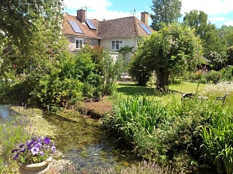 The Mill House