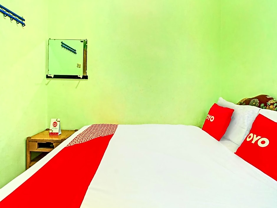 OYO 90031 Villa Papada