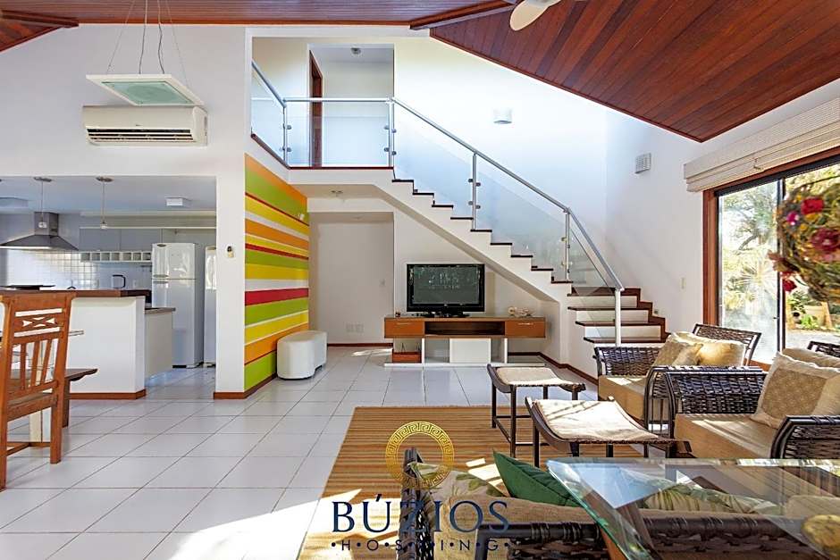 200 Metros da praia, Casa ampla com 4 suítes! BZ55