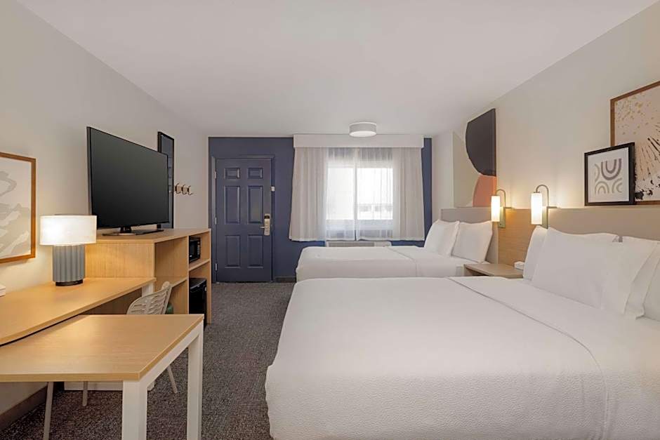 Spark by Hilton Santa Nella