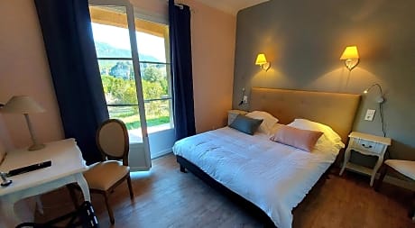 Double Room with Mountain View