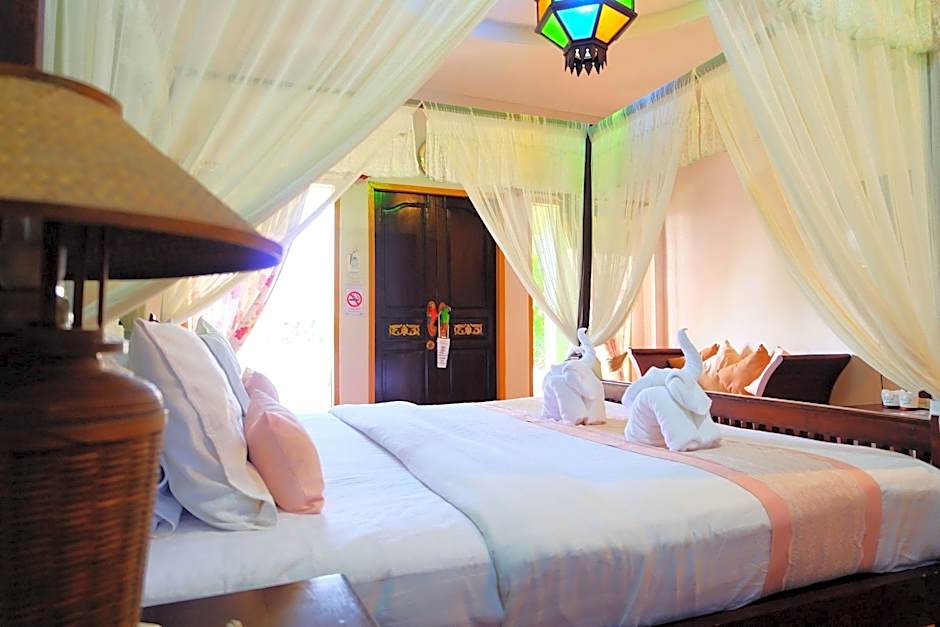 P.Paradise Hotel
