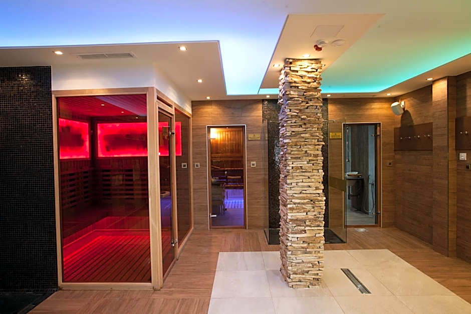 Amira Boutique Hotel