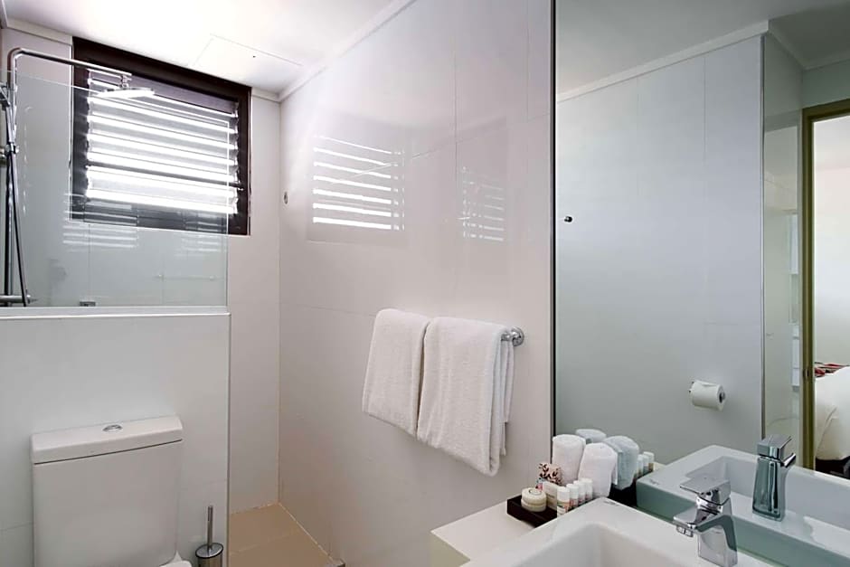 Ramada Suites by Wyndham Wailoaloa Beach Fiji