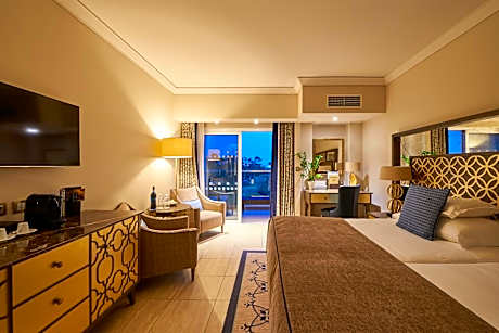Premium Double or Twin room Golf View with extra bed (2 adults+ 1 child)