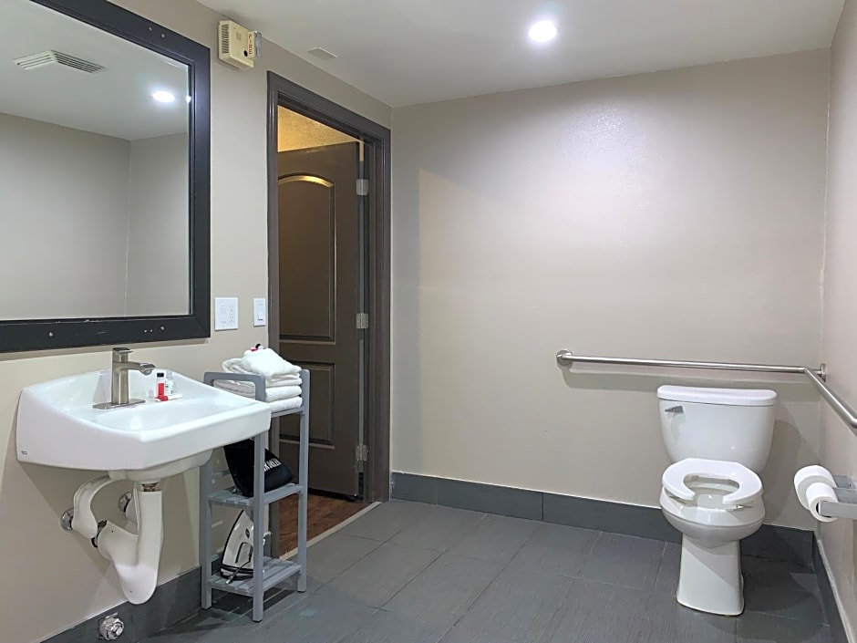Skyways Hotel
