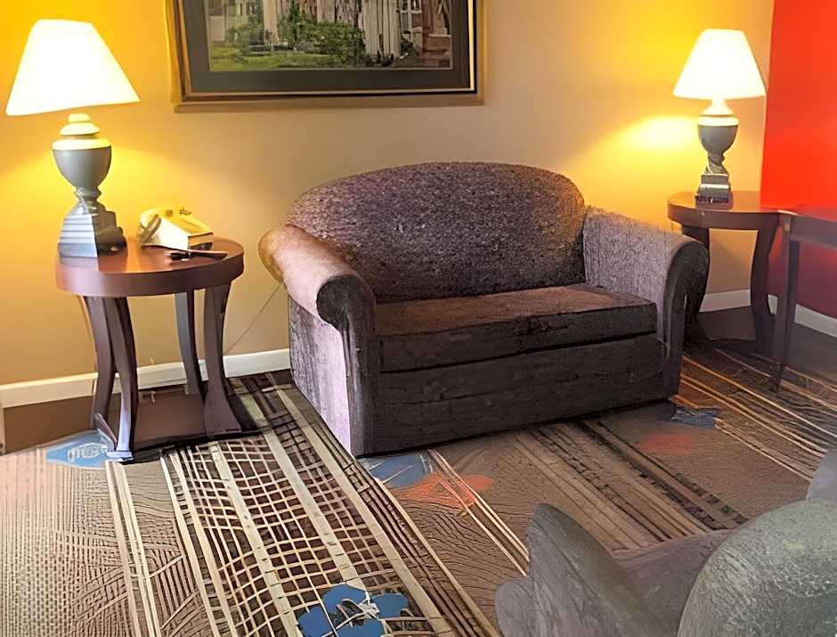 Days Inn by Wyndham Hot Springs