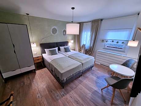 Double Room with Mountain View