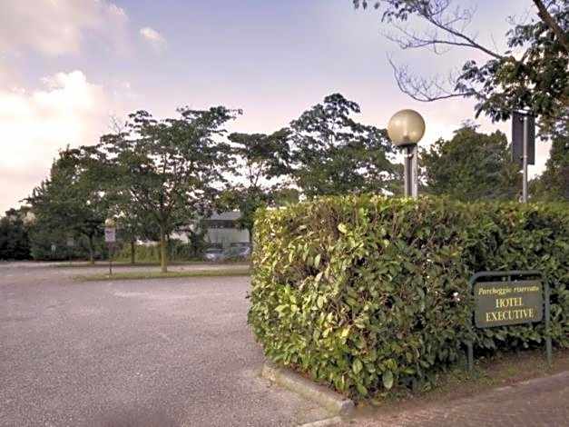 Hotel Executive Meeting & Events