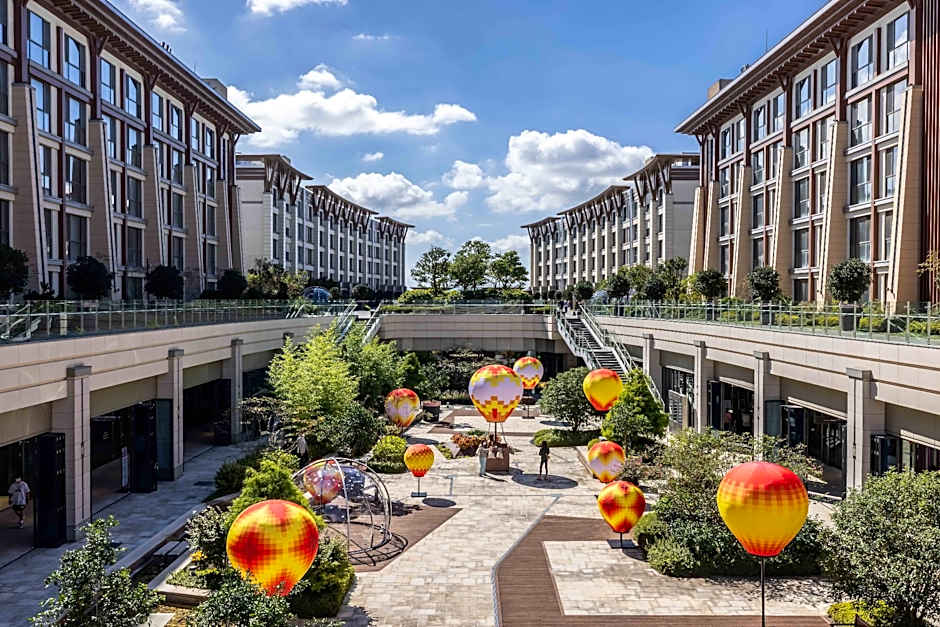 Jeju Shinhwa World Landing Resort