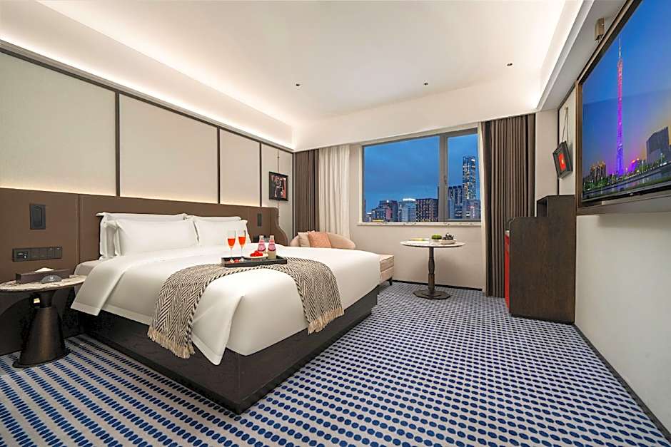 President Hotel (Guangzhou Tianhe Gangding Subway Station Store)
