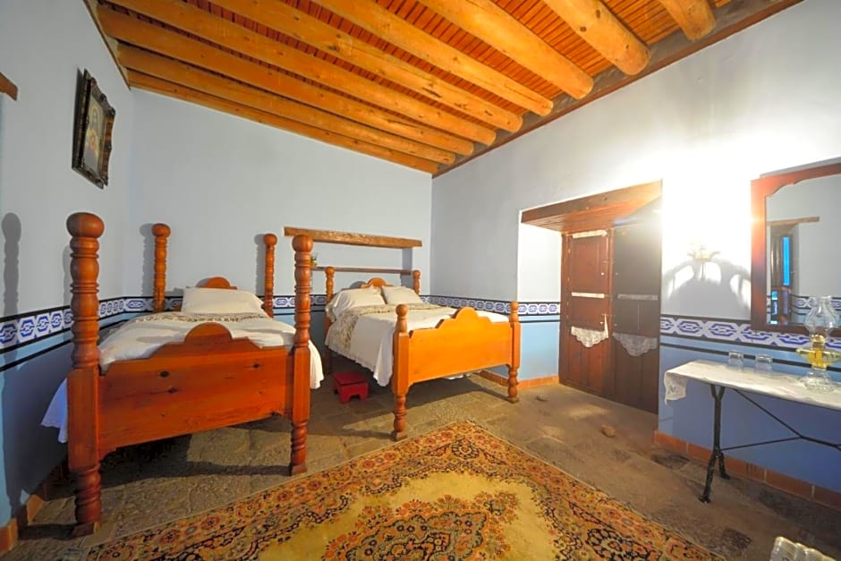 Copper Canyon Riverside Lodge