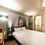 B&B HOTEL Toulouse Cité de l'Espace Mouchotte