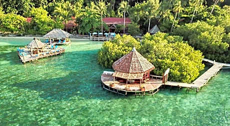 Raja Ampat Dive Lodge