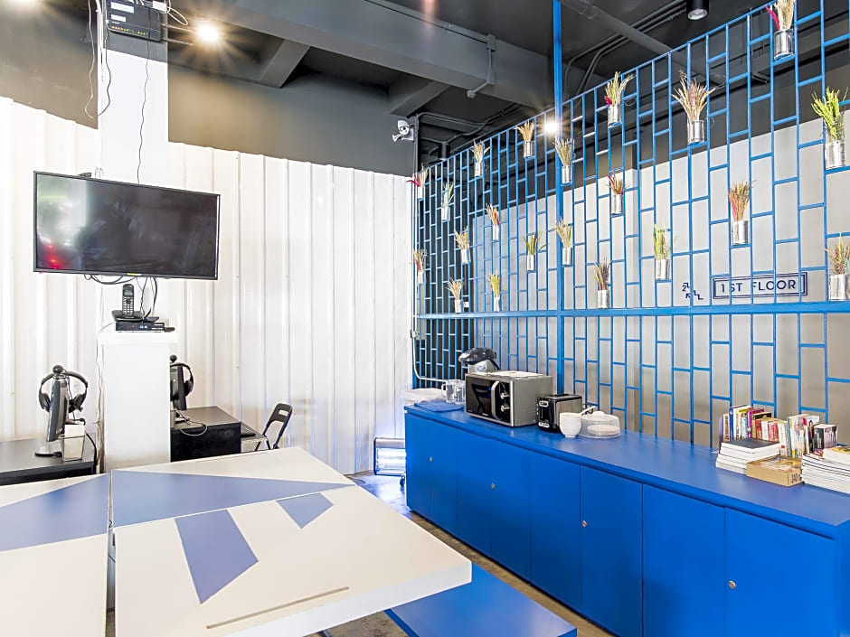 Loftel Station Hostel