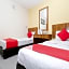 OYO 89877 Sun Triang Hotel