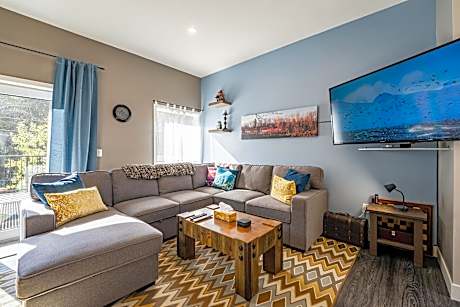 Pillow Top Condo by Revelstoke Vacations