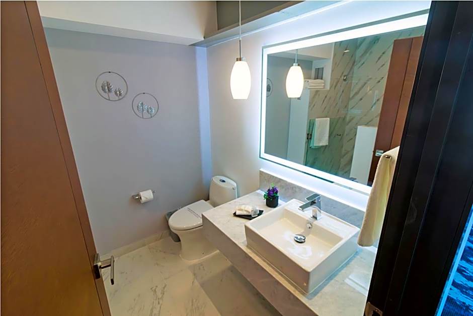 Hotel Fray Junipero Serra