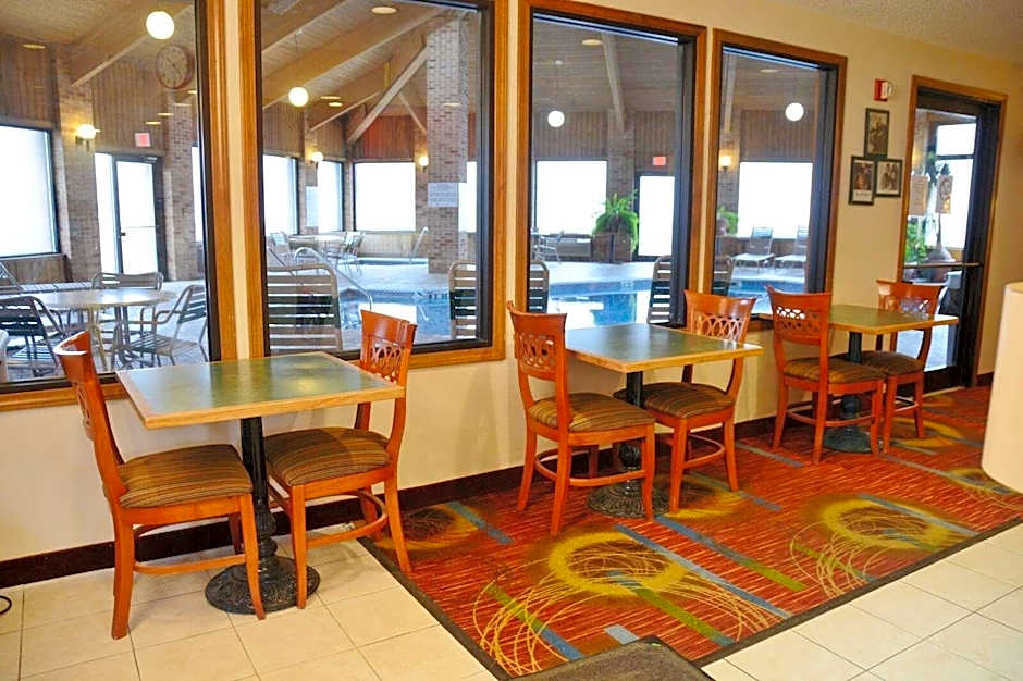 Country Hearth Inn & Suites - Kenton