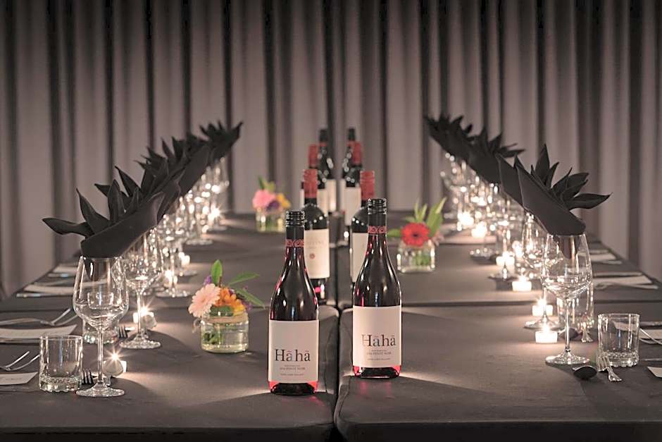 Ramada by Wyndham Diplomat Canberra