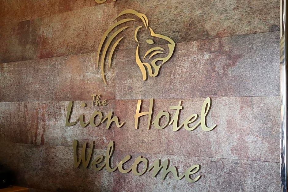 Lion Hotel & Studio Apartments