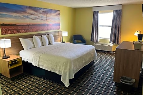 Deluxe King Room - Non-Smoking
