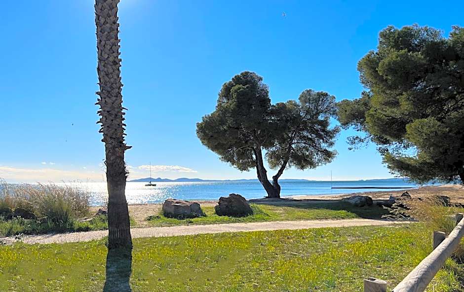 Appartement pour 2 personnes en ville avec terrasse