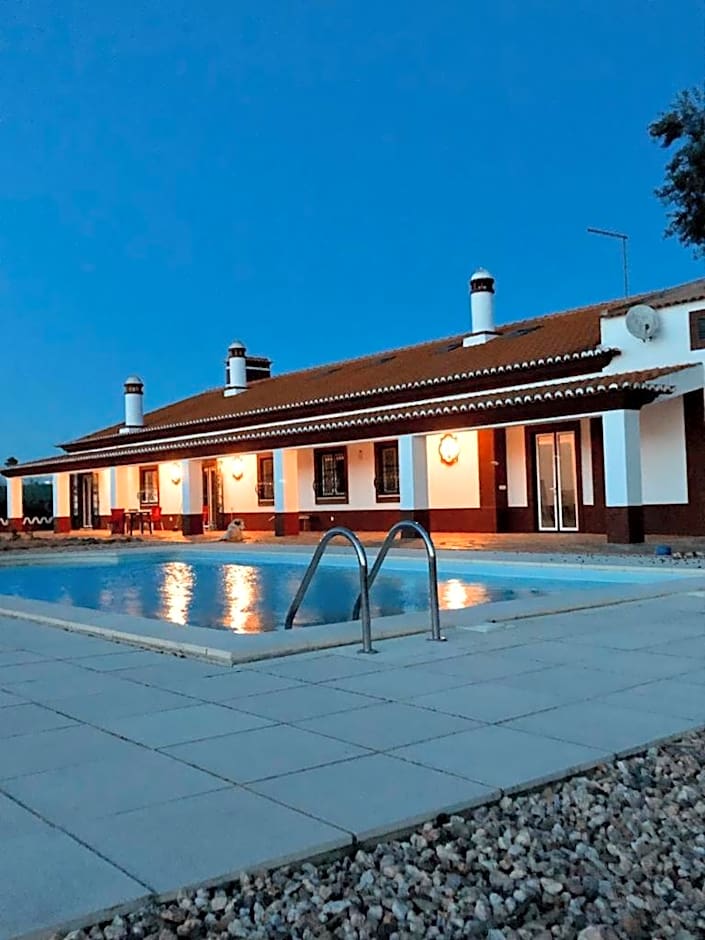 Monte da Floresta B&B