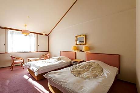 Twin Room with Shared Bathroom