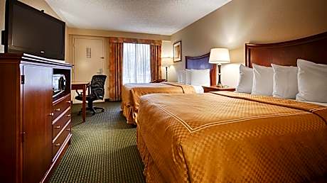 2 Queen Beds, Non-Smoking, Full Breakfast
