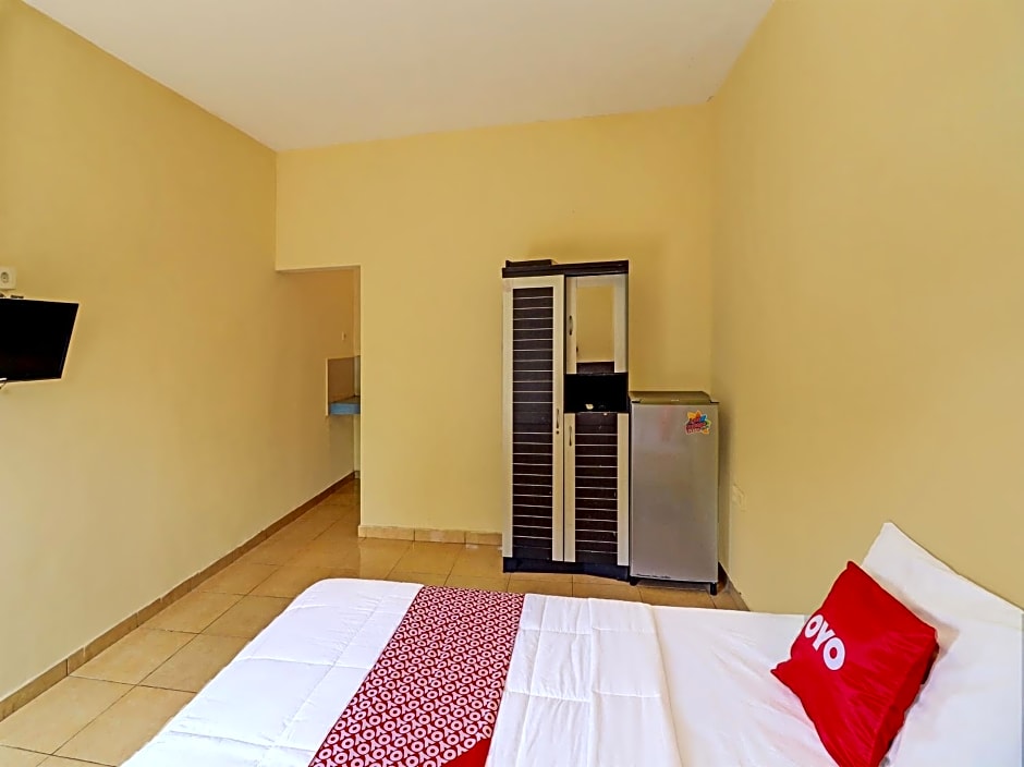 OYO 91628 Glogor Guest House