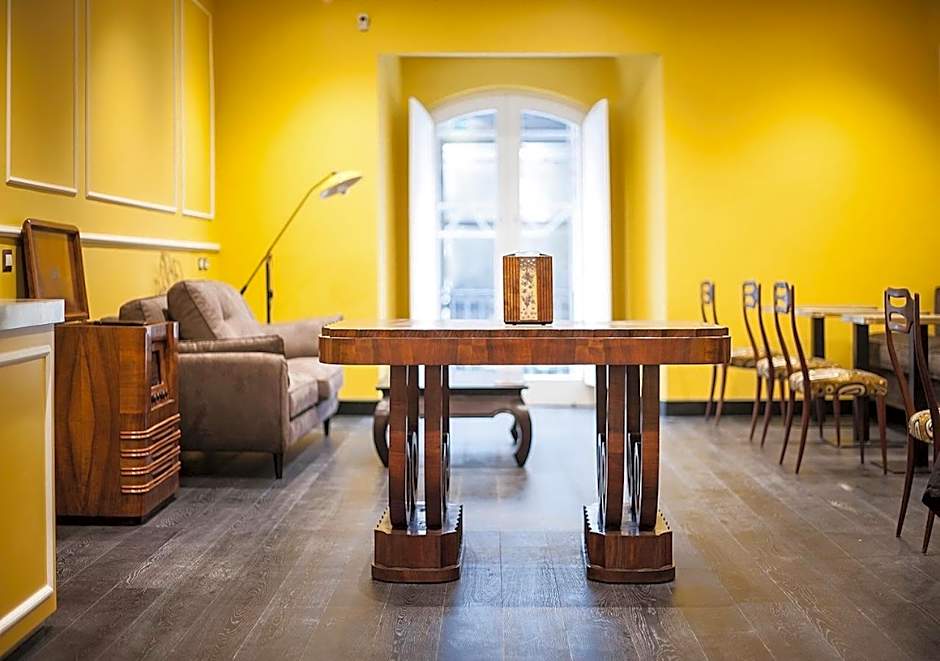 Caruso Place Luxury Rooms & Suites
