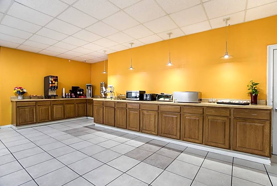 Americas Best Value Inn Tulsa at I-44