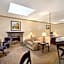 Days Inn & Suites by Wyndham Sault Ste. Marie ON