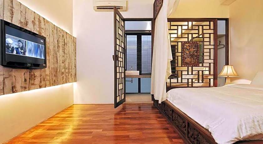 Courtyard At Heeren Boutique Hotel