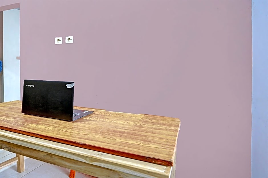 Hotel O Sobat Ijen HomestayNearSungai Prengsengan