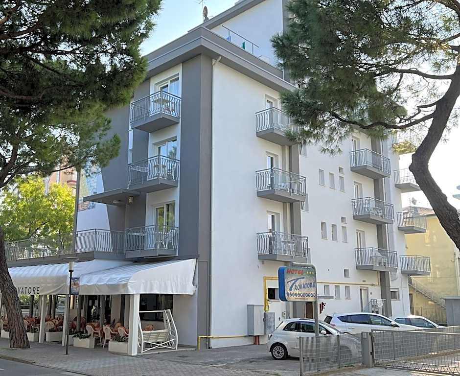 Hotel Trovatore