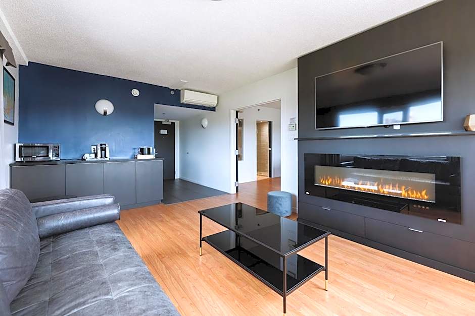 Le Dauphin MontrÃ©al-Longueuil