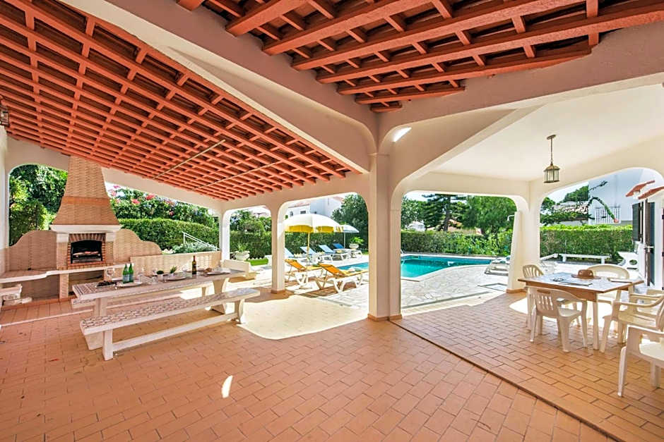 A Fantastic Place for Families, Hilton Hotel are and close to amenities